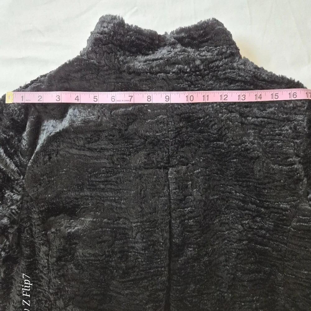 Vintage Ann Taylor Black Faux Fur Jacket Petite Button Front Evening Coat P - Picture 9 of 9